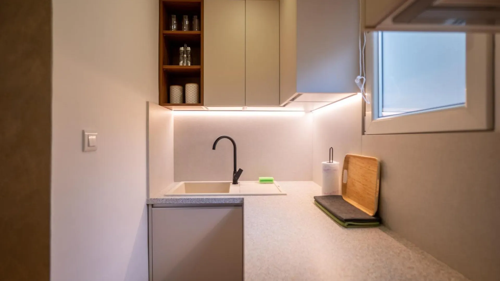 자다르 The Urban Nest By Belmont Realty 아파트